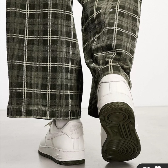 NIKE Air Force 1'07 LV8 Sneaker Phantom/ Cargo Khaki/ Russet men size 8 - Picture 3 of 15